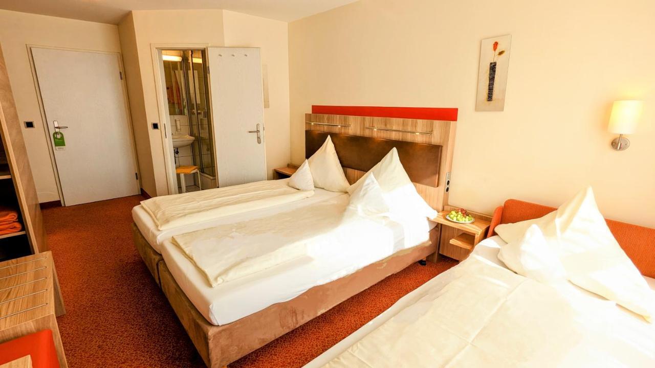 Ambient Hotel Am Europakanal Fuerth Exterior photo