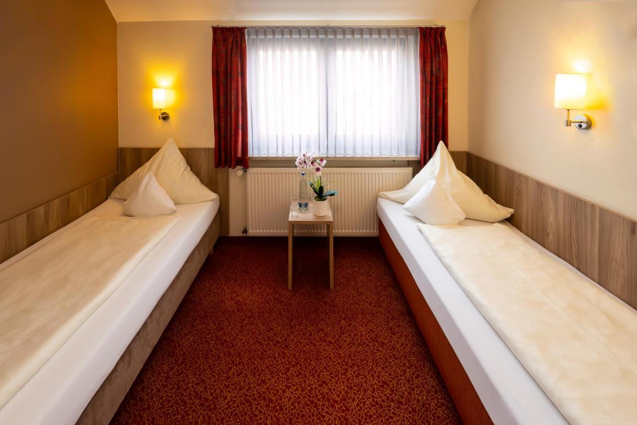 Ambient Hotel Am Europakanal Fuerth Exterior photo